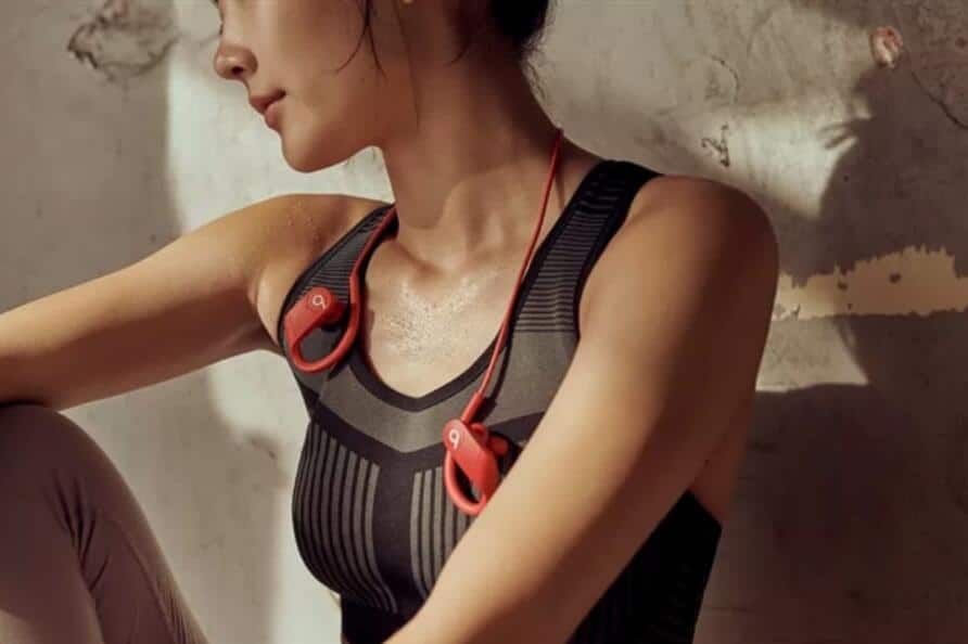 Apple releases Powerbeats 4 with 'Hey Siri' support