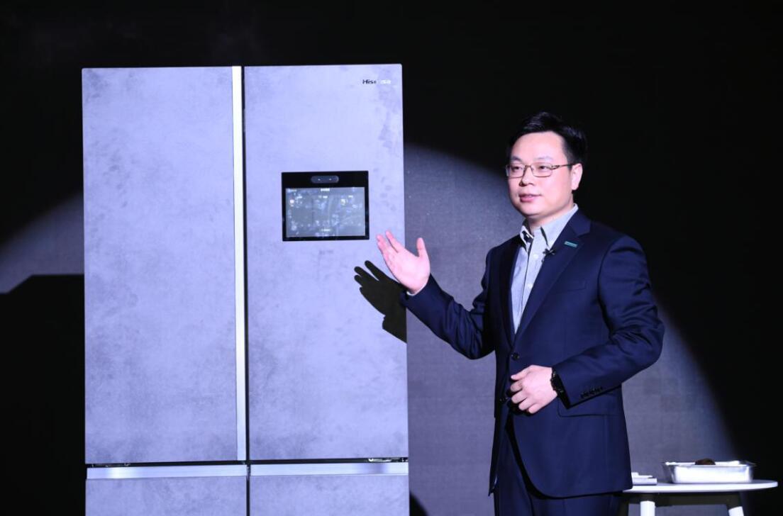 Hisense releases a refrigerator that can help you manage your food inventory