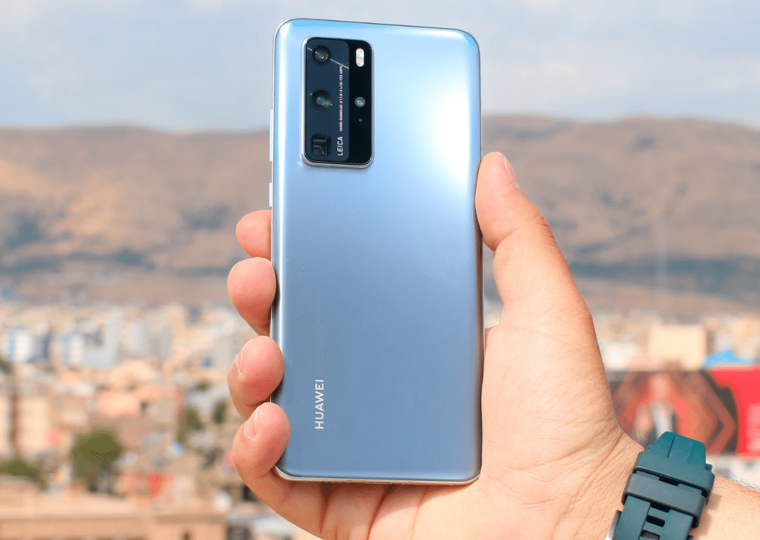 Huawei overtakes Samsung as No. 1 smartphone maker for first time in April