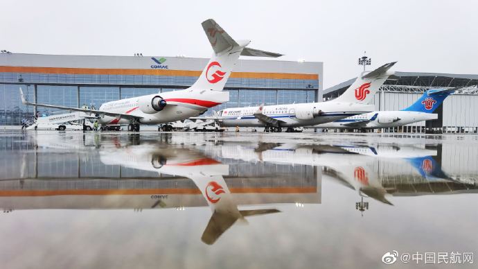 China-made passenger aircraft, ARJ21, is being adopted by major airlines