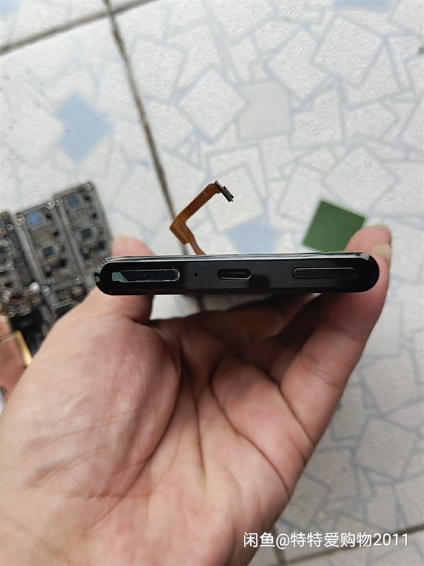 Xiaomi MIX Alpha motherboard for sale at online flea market in China-CnTechPost