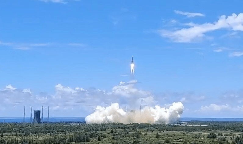China launches its first Mars rover 'Tianwen I'