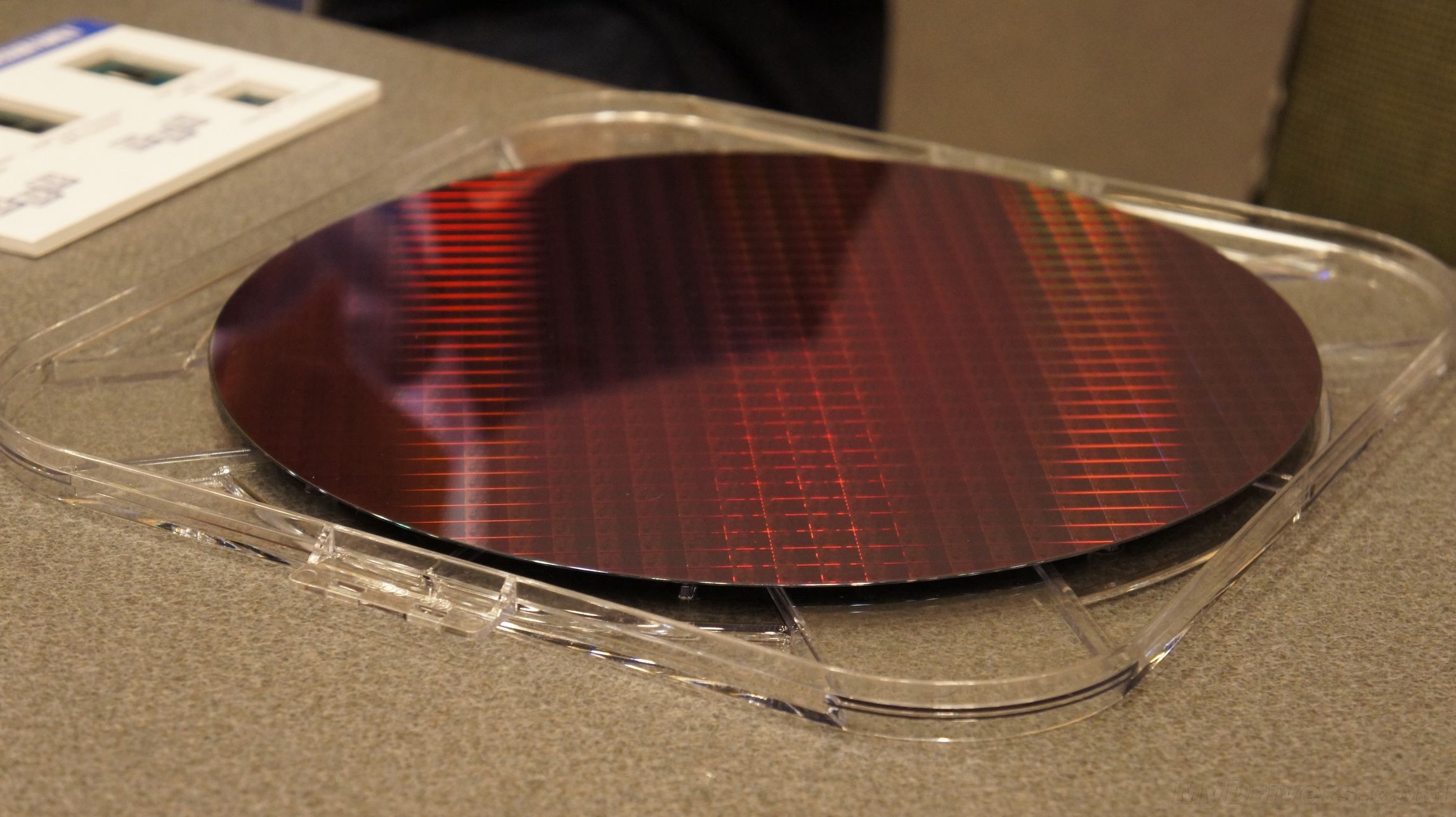 First China-made 6-inch silicon carbide wafer released in Shanghai-cnTechPost