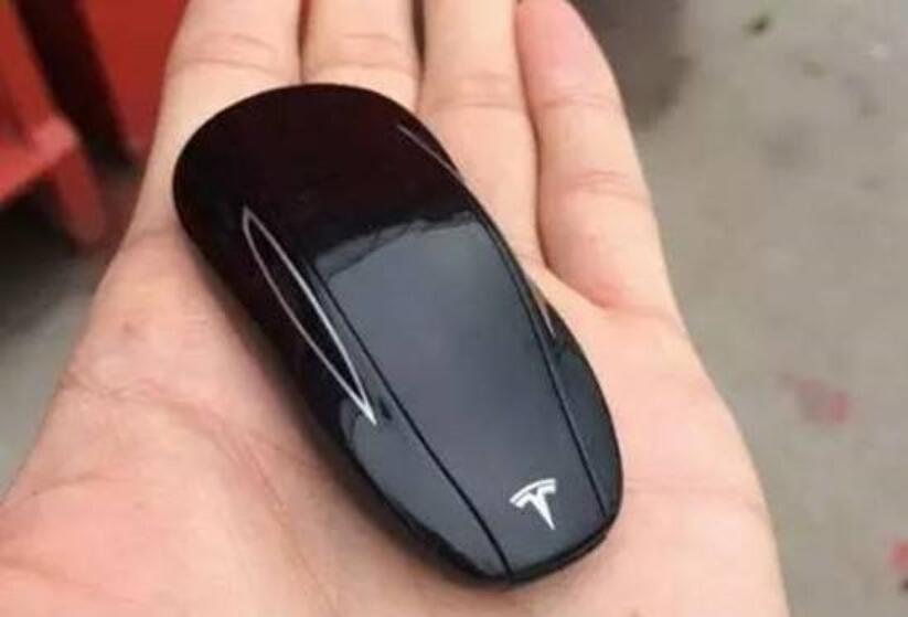 Tesla sparks controversy for selling Model 3 physical car keys in China