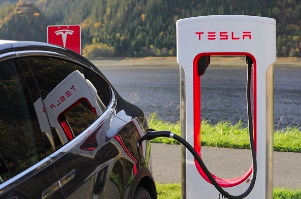 Tesla offers free use of supercharging stations in China during new coronavirus outbreak