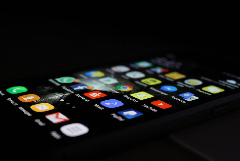 How does the coronavirus affects Chinese tech industry landscape?