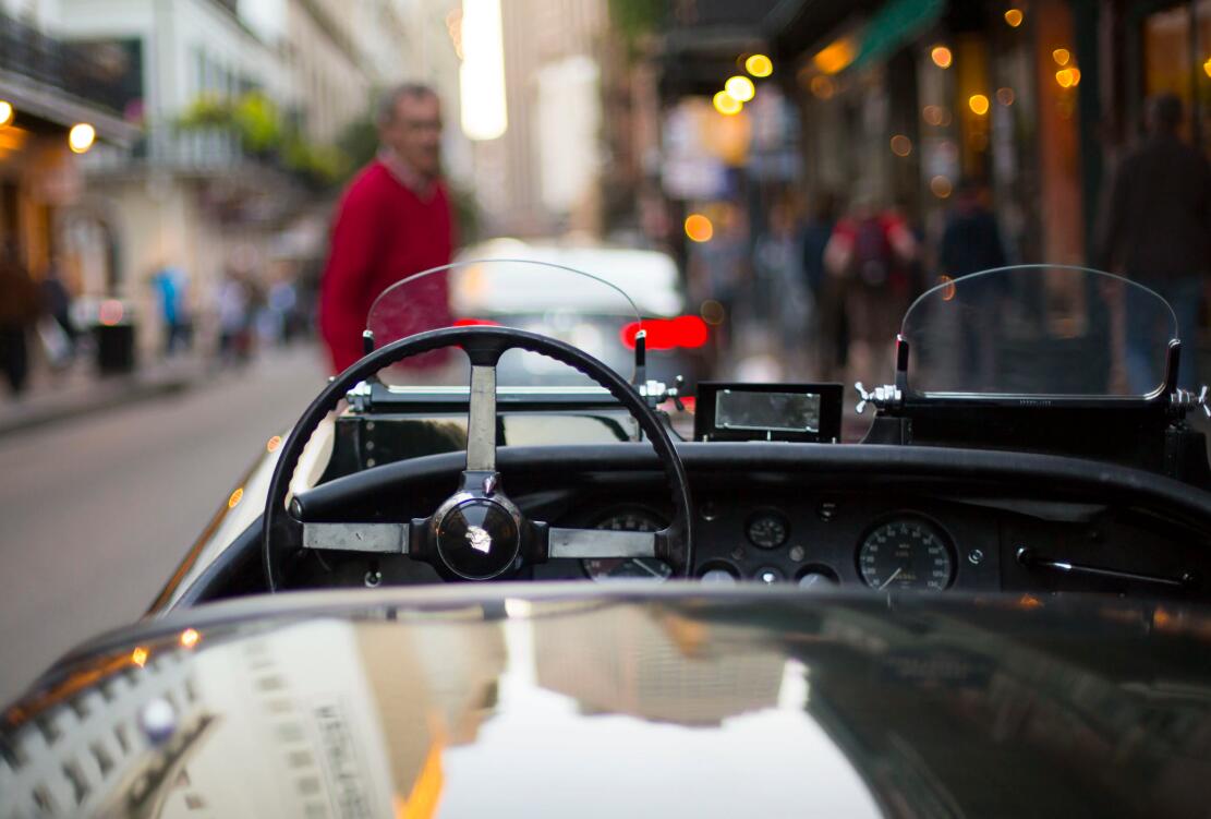 Luxury car owners more reluctant to show courtesy to pedestrians, research says
