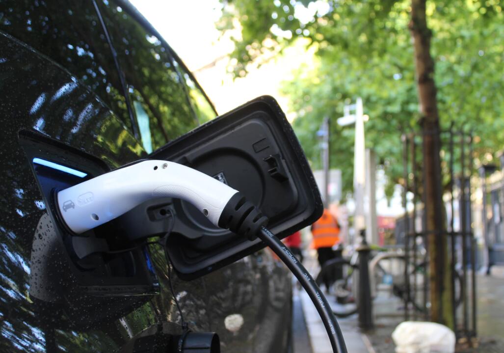 Chinese EV firms face difficulties as supplies disrupted